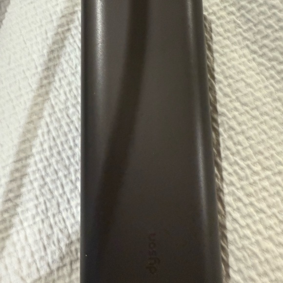 Dyson Airstrait - Picture 4 of 7